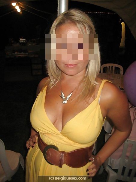 Belle blonde 30 ans Charleroi cherche mec viril et dominant