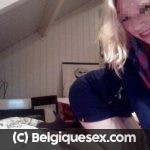 Fille blonde très câline sur Charleroi (finition manuelle)