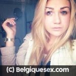 Jeune étudiante débutante en massage a Ninove